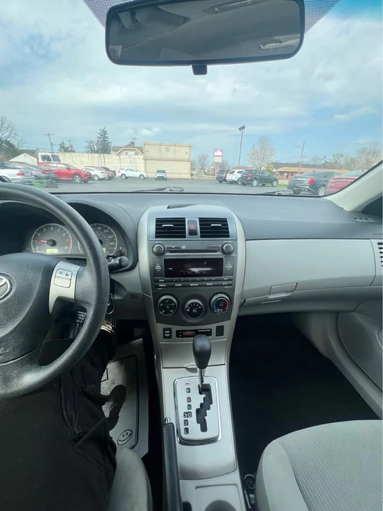 2011 Toyota Corolla 10th Gen - Image 13 of 16