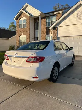 2011 Toyota Corolla 10th Gen - Image 3 of 14