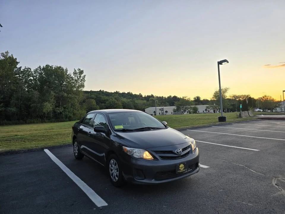2011 Toyota Corolla 10th Gen - Image 3 of 17