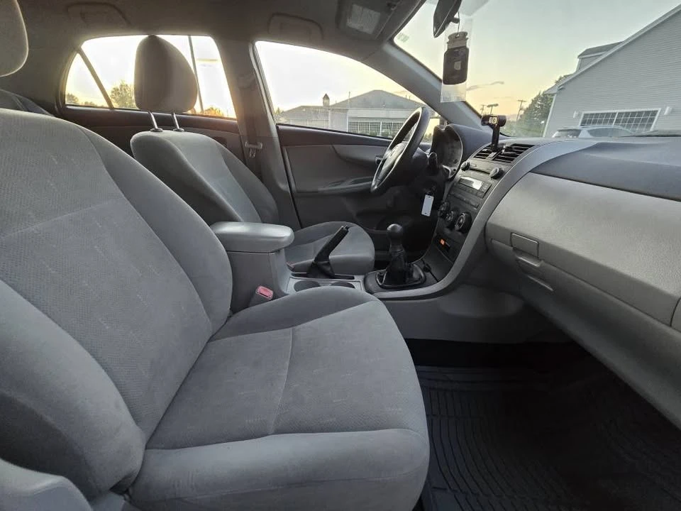2011 Toyota Corolla 10th Gen - Image 11 of 17