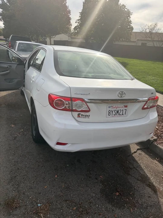 2011 Toyota Corolla 10th Gen - Image 3 of 8