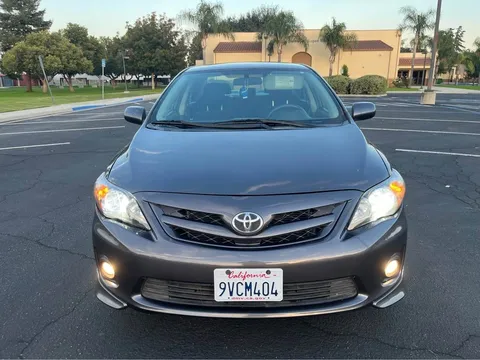 2011 Toyota Corolla 10th Gen - Image 3 of 7