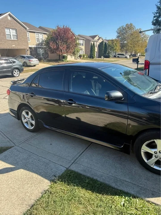 2011 Toyota Corolla 10th Gen - Image 2 of 19