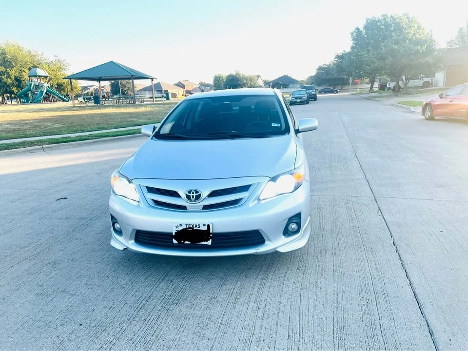 2011 Toyota Corolla 10th Gen - Image 4 of 11