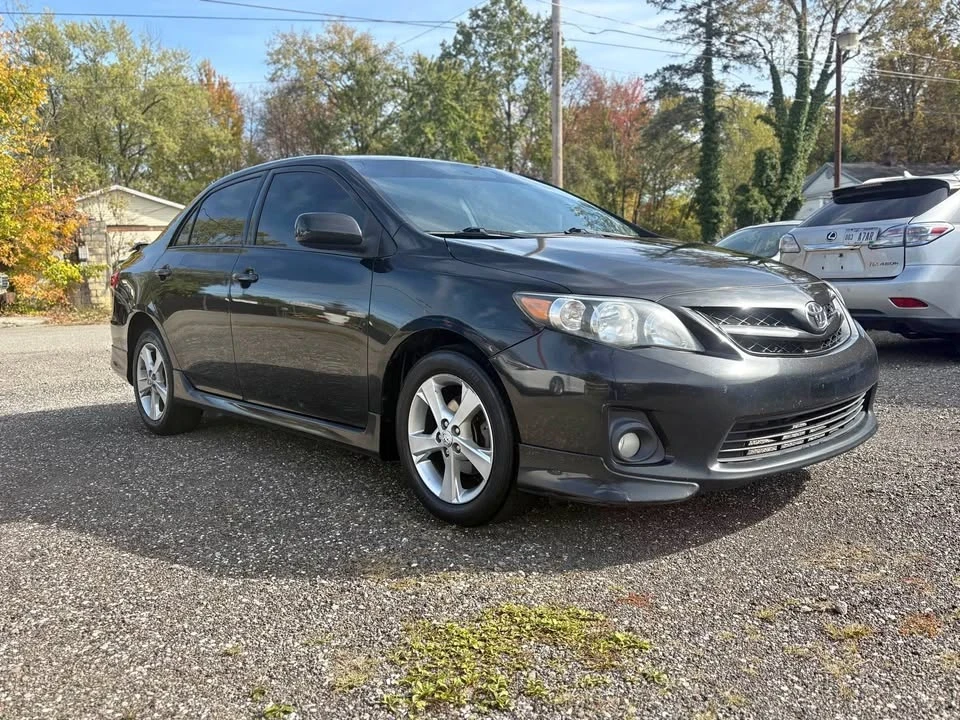 2011 Toyota Corolla 10th Gen - Image 1 of 9
