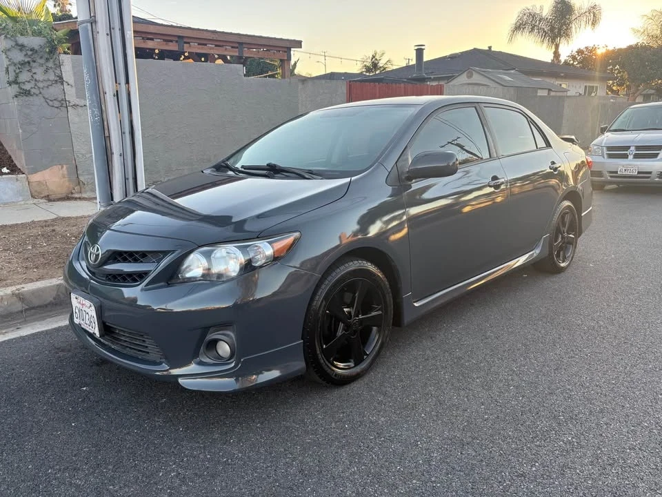 2011 Toyota Corolla 10th Gen - Image 2 of 9
