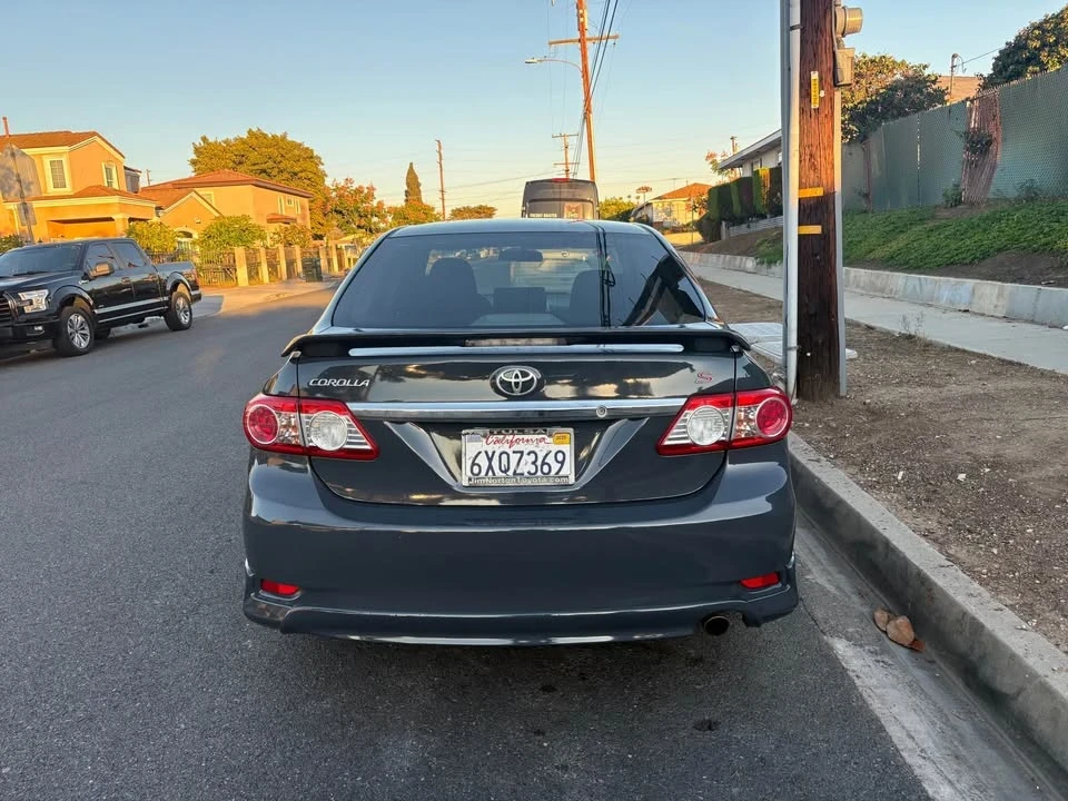 2011 Toyota Corolla 10th Gen - Image 4 of 9