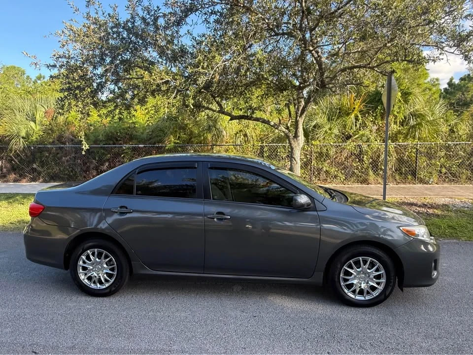 2011 Toyota Corolla 10th Gen - Image 2 of 6