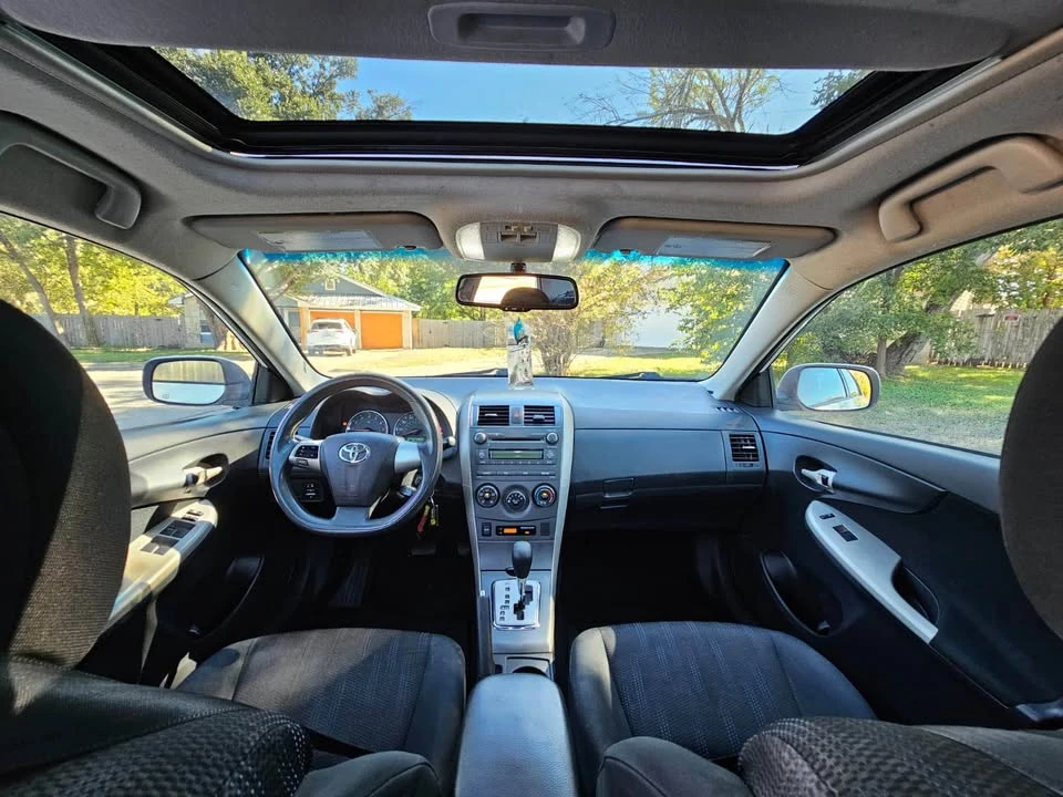 2011 Toyota Corolla 10th Gen - Image 4 of 9