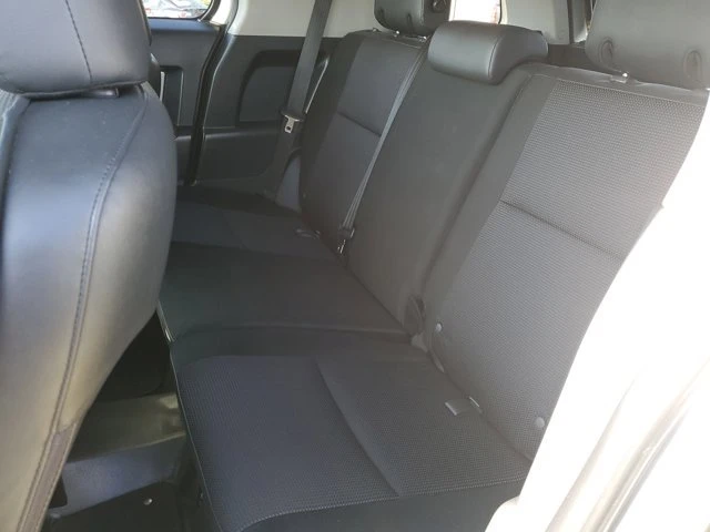 2011 Toyota FJ Cruiser - Image 11 of 20