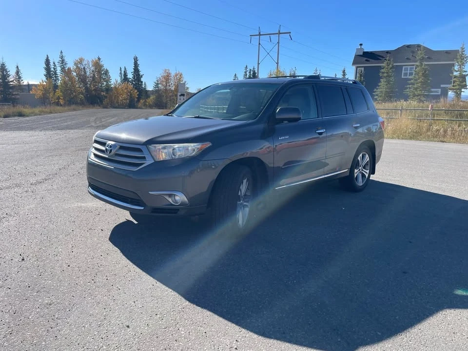 2011 Toyota Highlander - Image 3 of 8