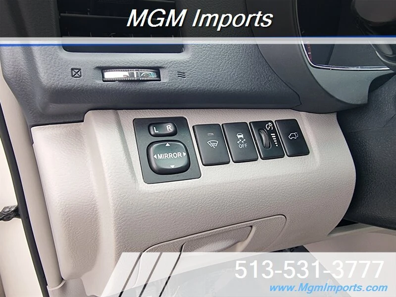 2011 Toyota Highlander - Image 11 of 20