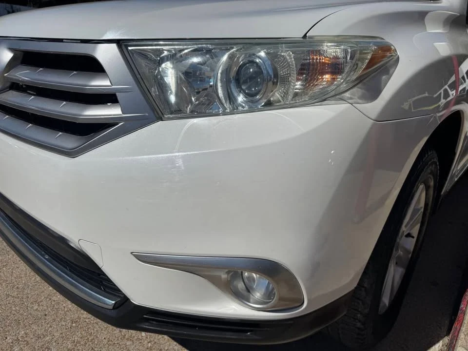 2011 Toyota Highlander - Image 7 of 20