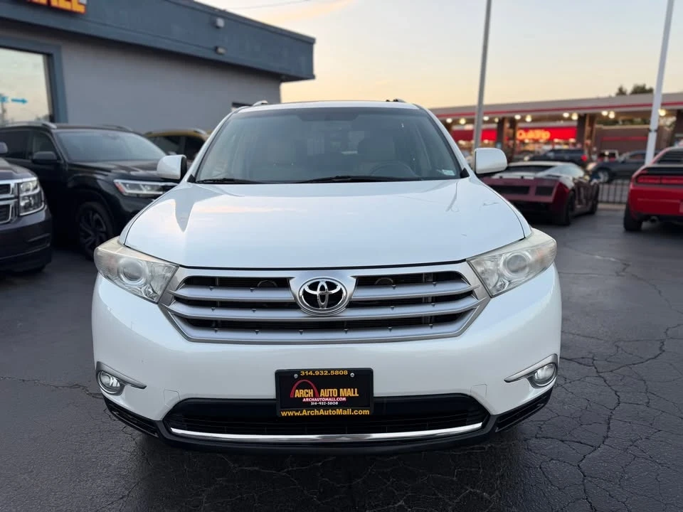 2011 Toyota Highlander - Image 7 of 13