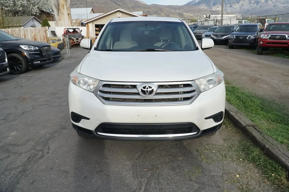 2011 Toyota Highlander - Image 16 of 20