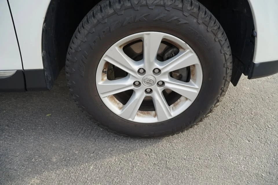 2011 Toyota Highlander - Image 20 of 20