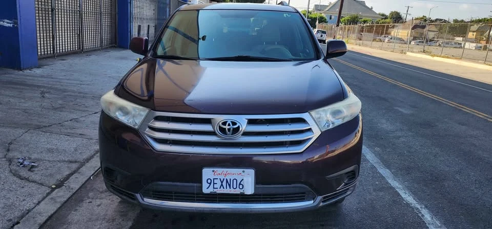 2011 Toyota Highlander - Image 5 of 20