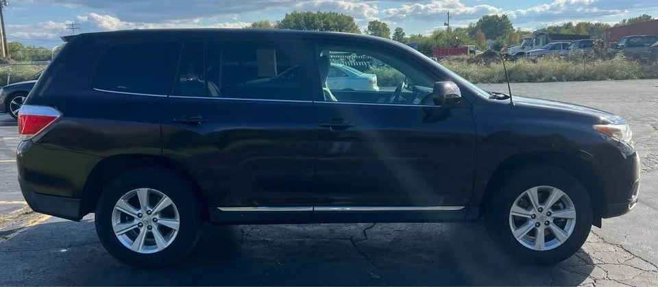 2011 Toyota Highlander - Image 13 of 14