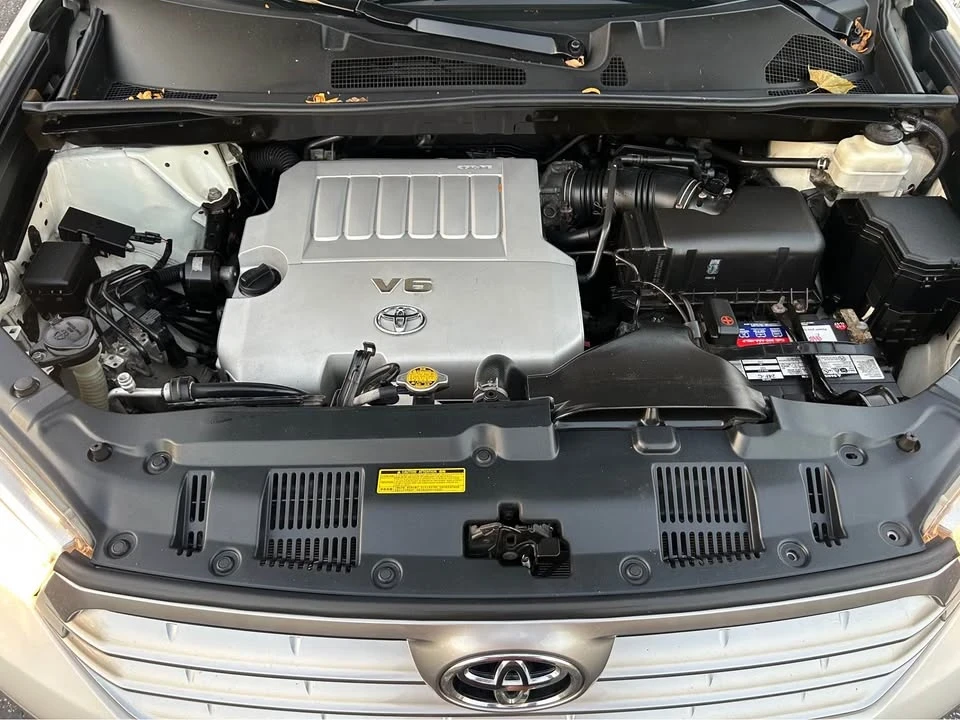 2011 Toyota Highlander - Image 18 of 19
