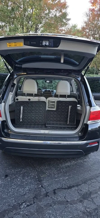 2011 Toyota Highlander - Image 18 of 19