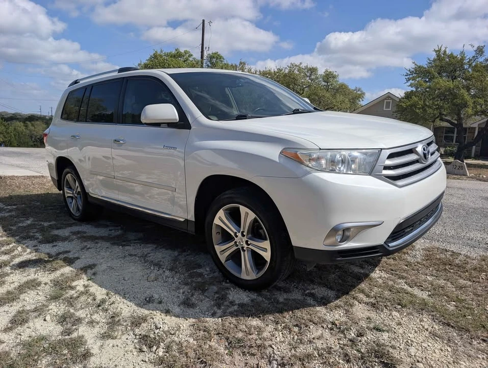 2011 Toyota Highlander - Image 9 of 12