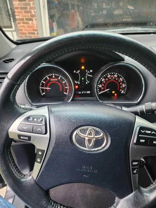 2011 Toyota Highlander - Image 16 of 18
