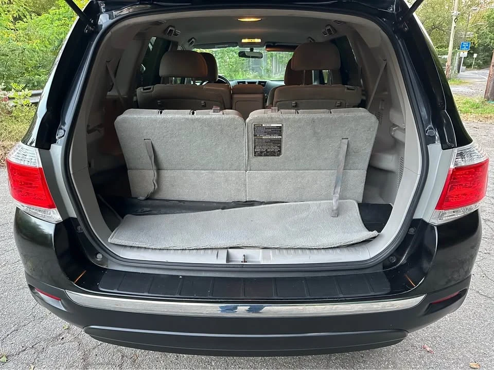 2011 Toyota Highlander - Image 7 of 18