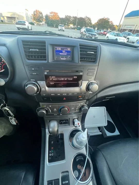 2011 Toyota Highlander - Image 15 of 16