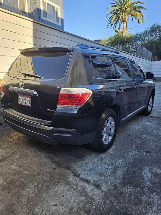 2011 Toyota Highlander - Image 6 of 7
