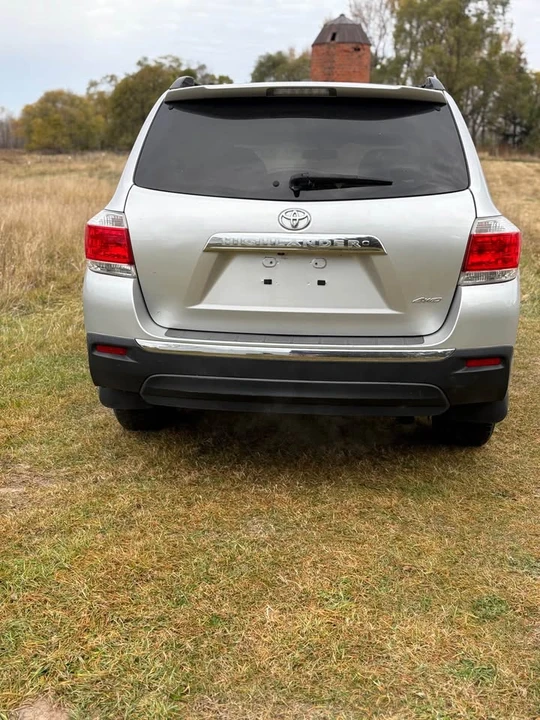 2011 Toyota Highlander - Image 4 of 13