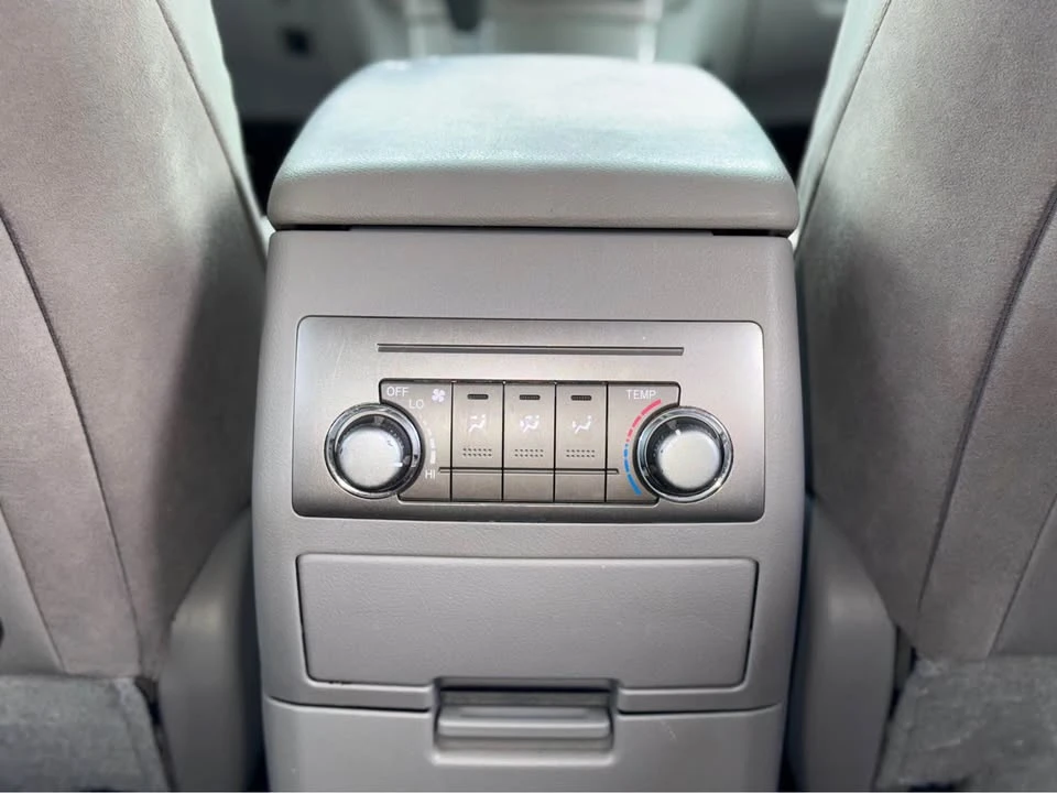 2011 Toyota Highlander - Image 15 of 20
