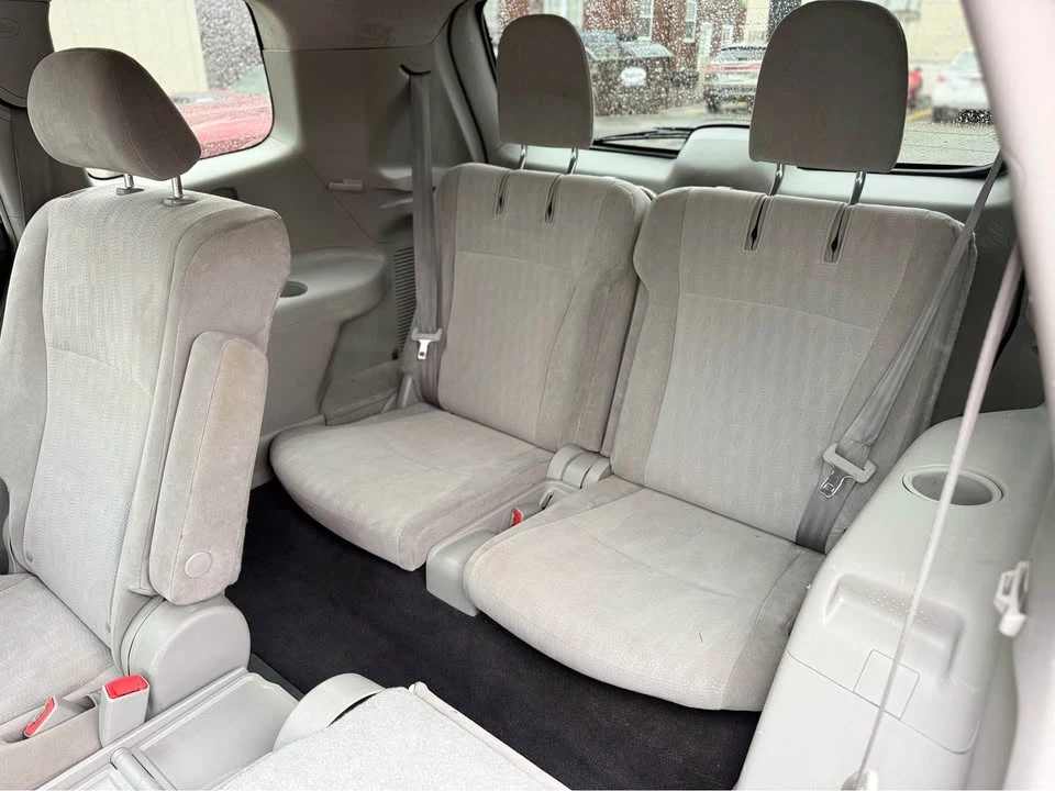 2011 Toyota Highlander - Image 11 of 20