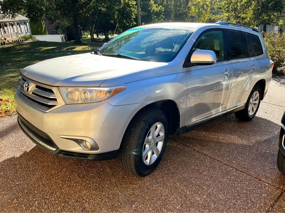 2011 Toyota Highlander - Image 9 of 11