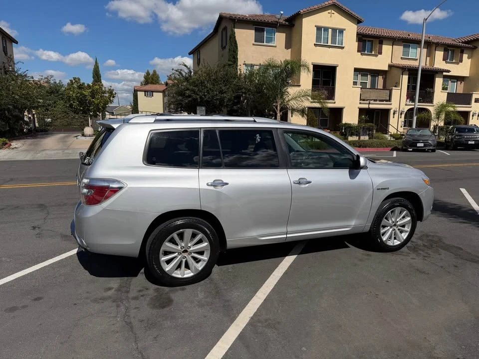 2011 Toyota Highlander - Image 17 of 18