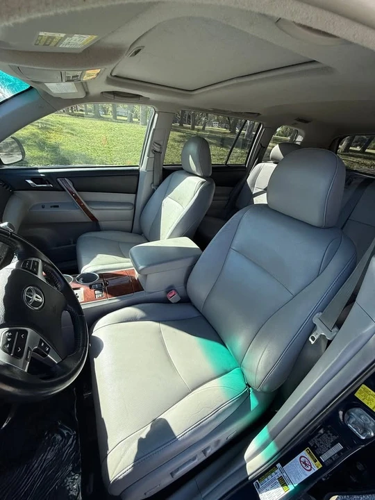 2011 Toyota Highlander - Image 6 of 13