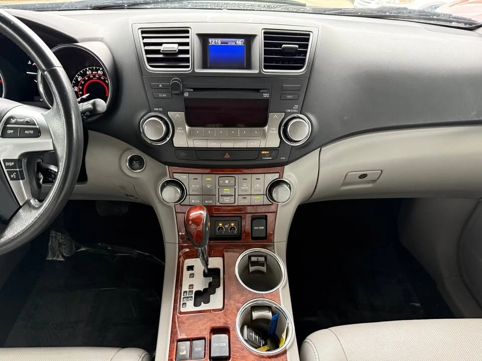2011 Toyota Highlander - Image 12 of 13