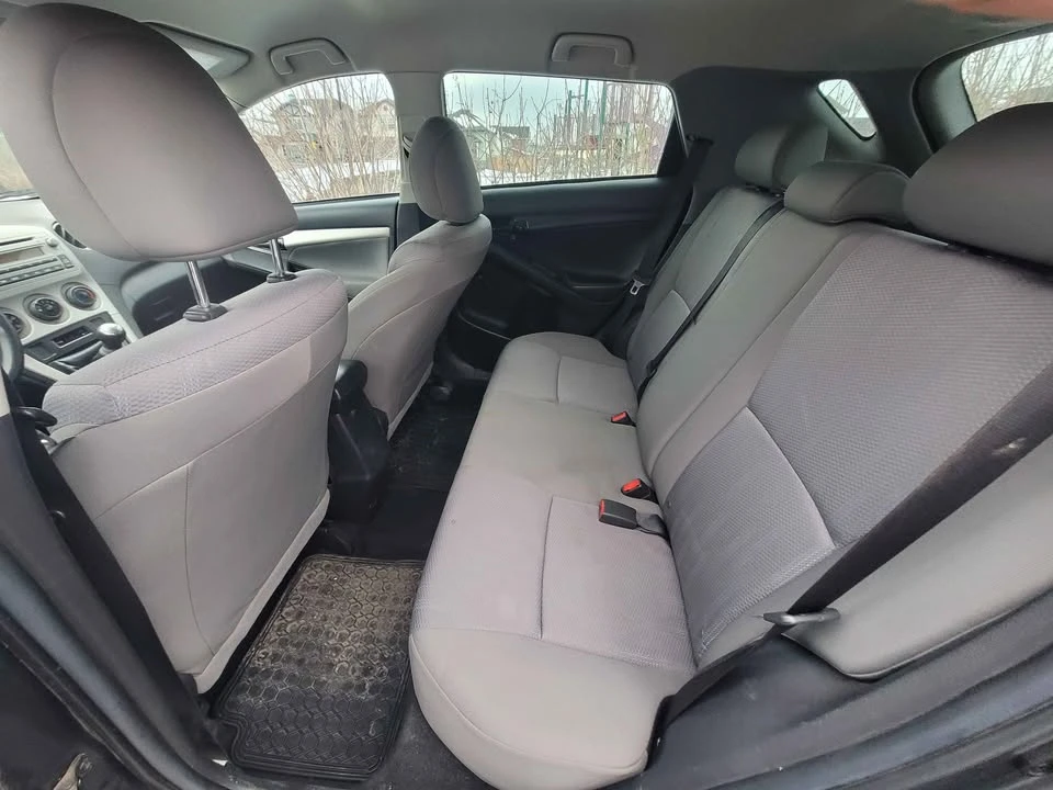 2011 Toyota Matrix 2nd Gen - Image 15 of 18