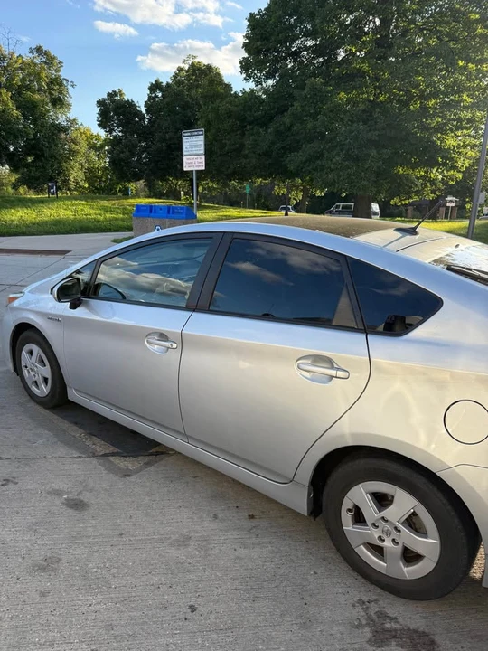 2011 Toyota Prius 3rd Gen - Image 3 of 12