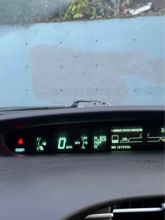 2011 Toyota Prius 3rd Gen - Image 10 of 10