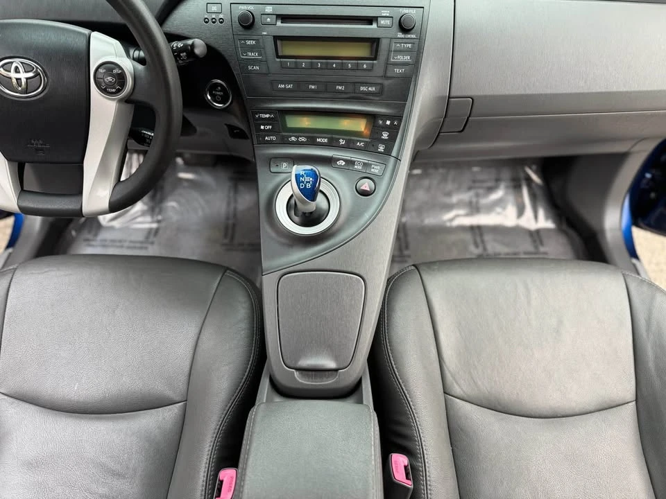 2011 Toyota Prius 3rd Gen - Image 10 of 15