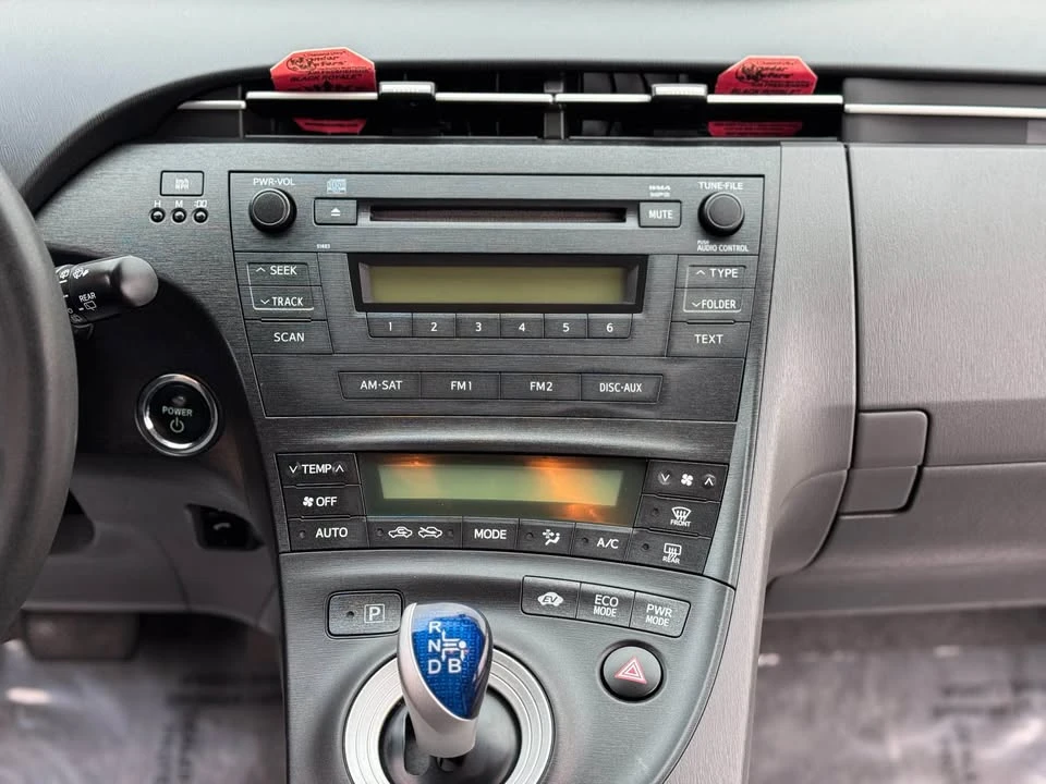 2011 Toyota Prius 3rd Gen - Image 9 of 15