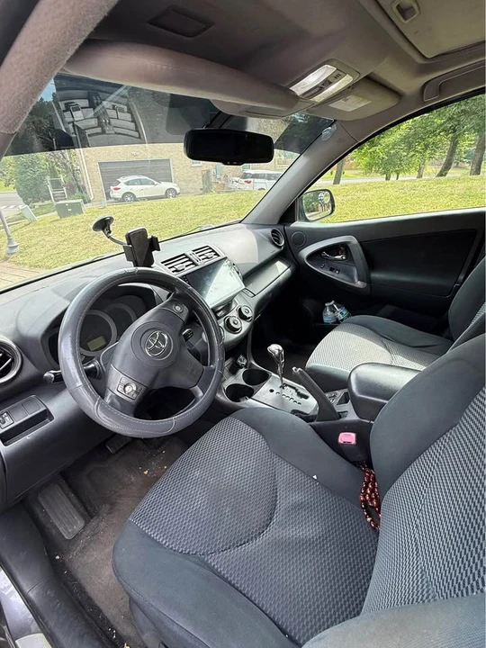 2011 Toyota RAV4 3rd Gen - Image 9 of 10