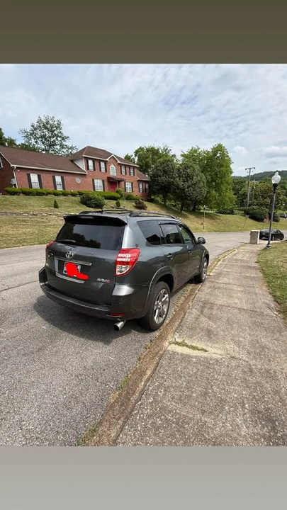 2011 Toyota RAV4 3rd Gen - Image 6 of 10