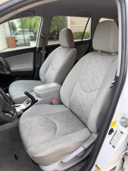 2011 Toyota RAV4 3rd Gen - Image 9 of 16