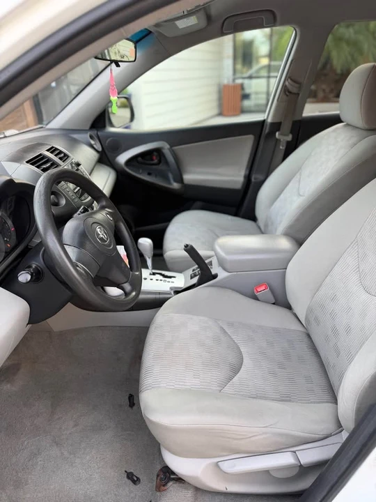 2011 Toyota RAV4 3rd Gen - Image 10 of 16