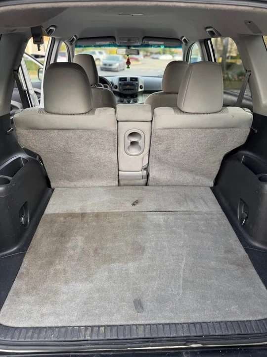2011 Toyota RAV4 3rd Gen - Image 14 of 16