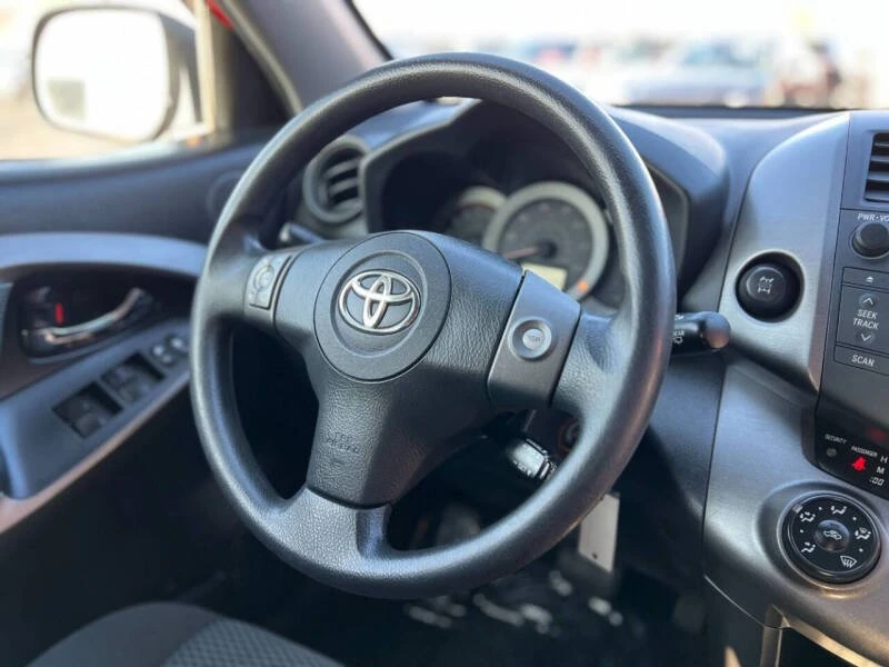 2011 Toyota RAV4 3rd Gen - Image 11 of 20