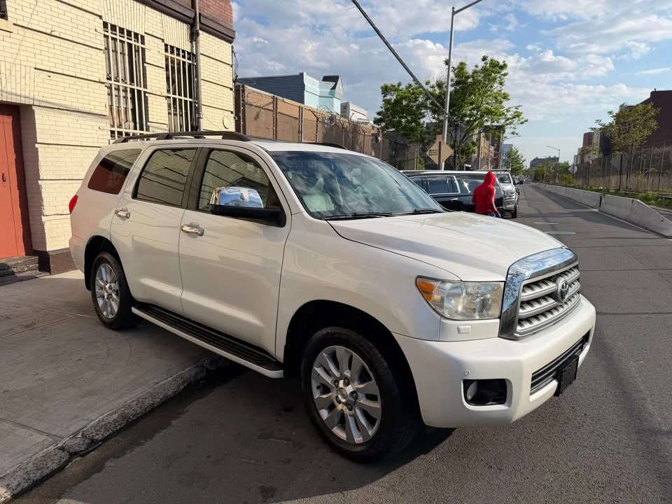 2011 Toyota Sequoia 2nd Gen - Image 3 of 9
