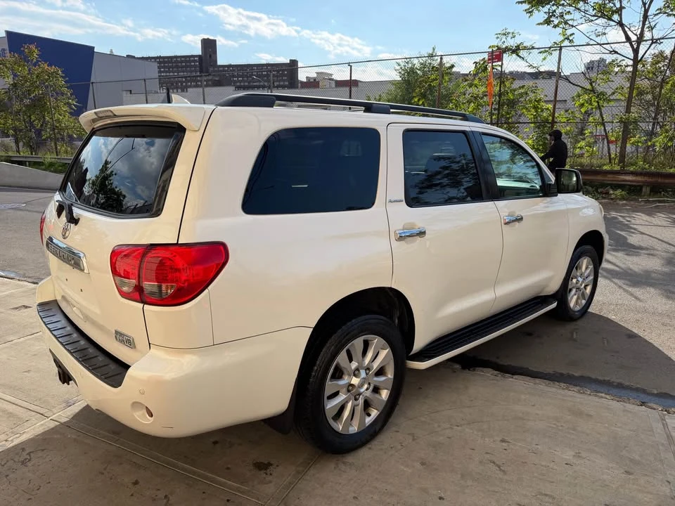 2011 Toyota Sequoia 2nd Gen - Image 4 of 9
