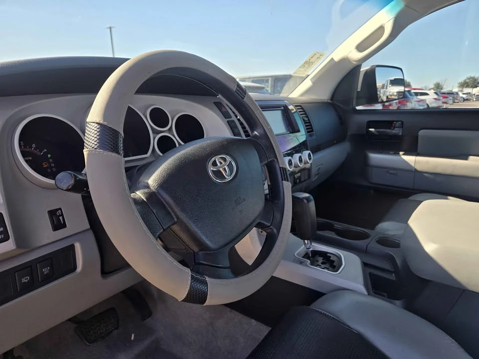 2011 Toyota Sequoia 2nd Gen - Image 17 of 20